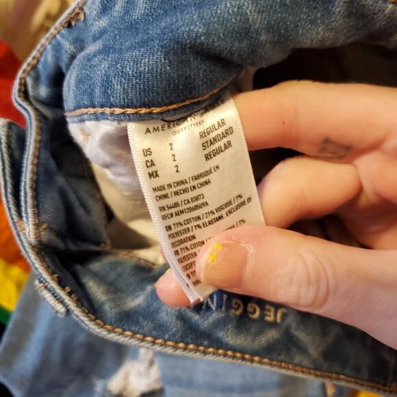 American Eagle Heavily Distressed Stretch Skinny Jeans Distressed Medium Wash - Picture 9 of 12